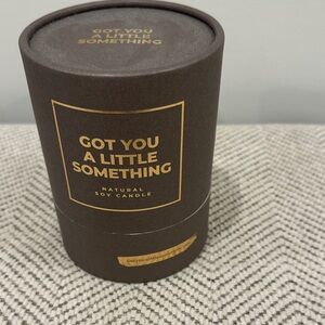 “Best dog mom” soy candle